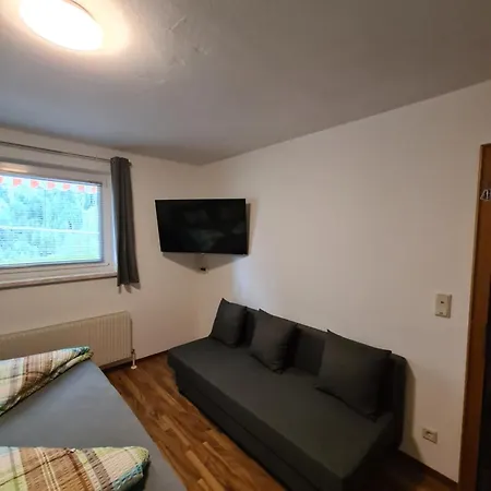 Haus Schranz Апартаменты Enzenstall