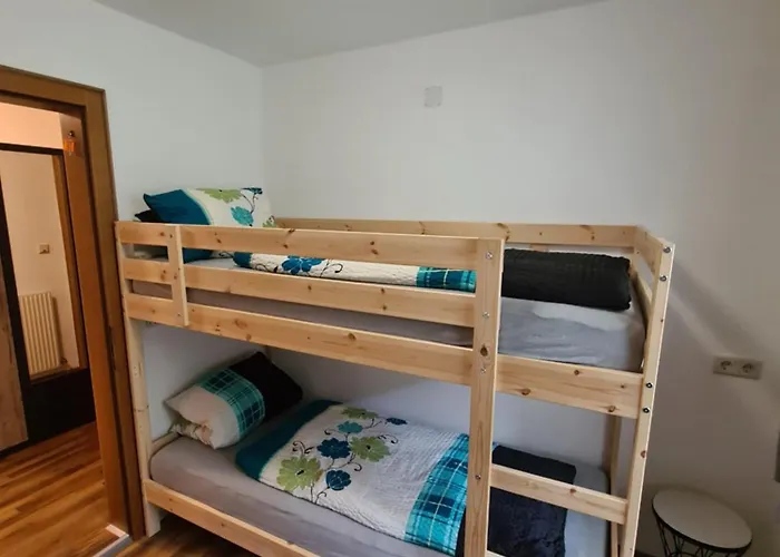 Haus Schranz 아파트 *